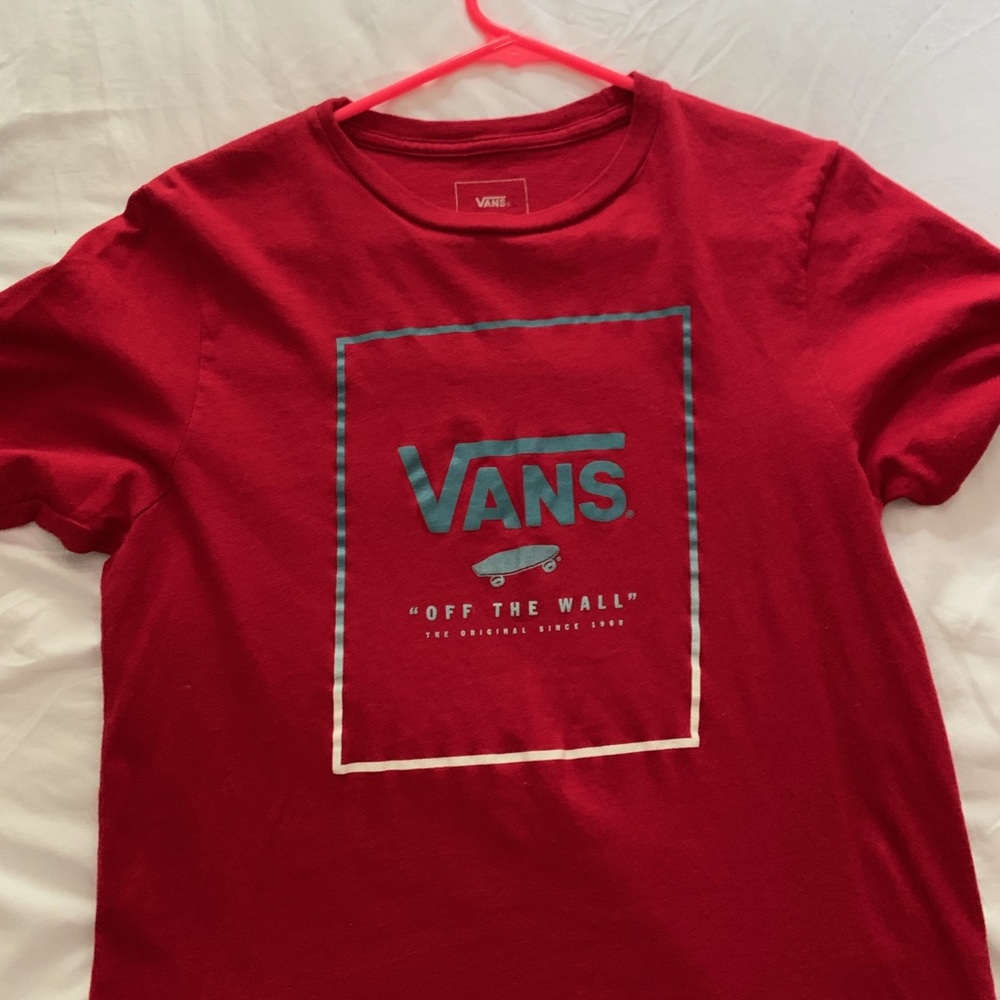 Vans top